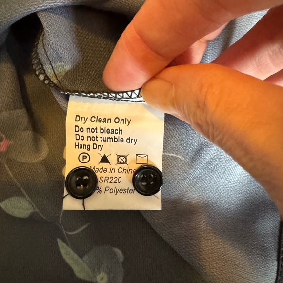 Stella & Rose, sheer floral top, size 14, New! - Picture 5 of 5